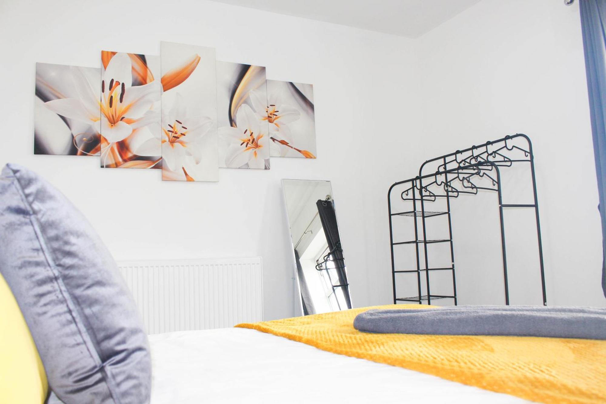 2 Min Walk Etihad Stadium & Coop Arena - 3Br, Free Parking Манчестер Екстер'єр фото