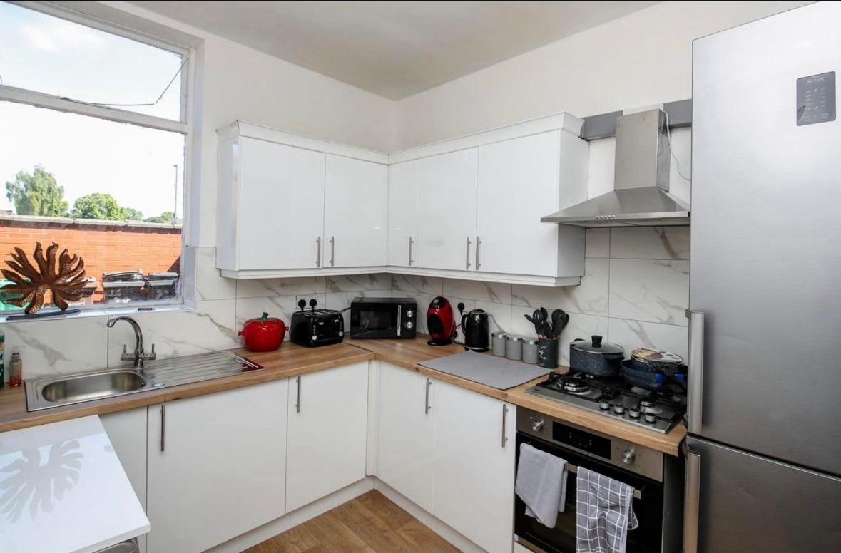 2 Min Walk Etihad Stadium & Coop Arena - 3Br, Free Parking Манчестер Екстер'єр фото